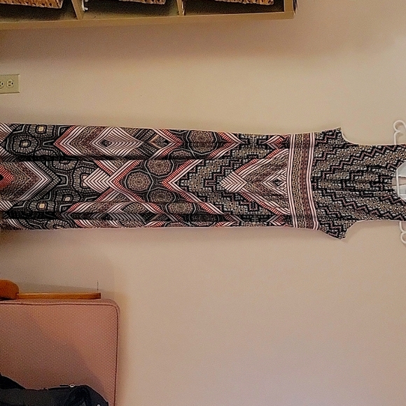 London Times Geometric Patterned Sleeveless Top - Picture 4 of 9